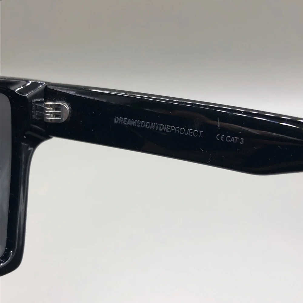 2svge IIsvge Icon Black Shield Sunglasses UNISEX Polarized Oversized Style